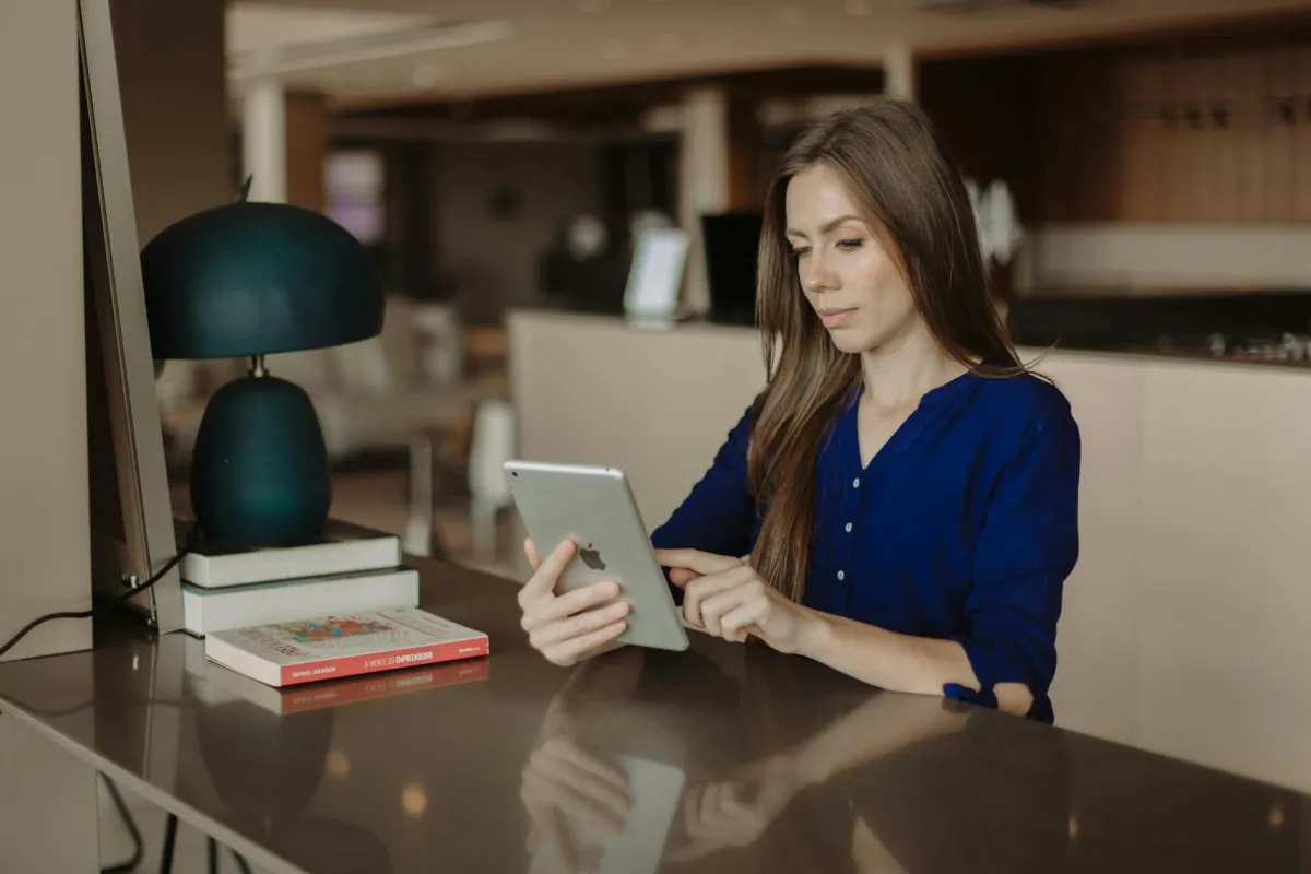 Checklist comparison of booking plugin features including scheduling, payment processing, and customer management capabilities